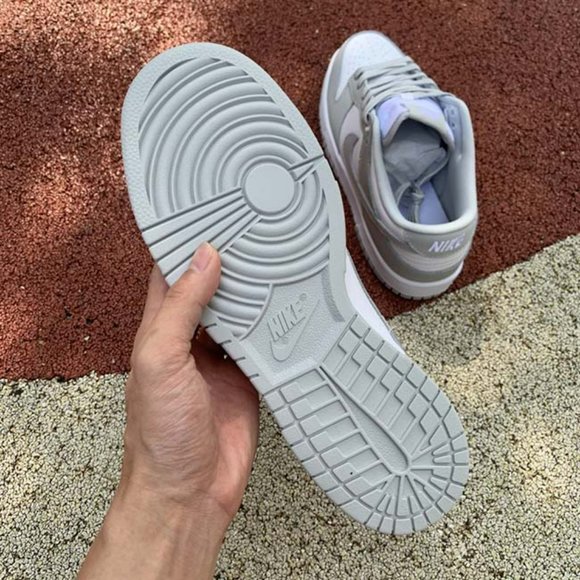 Nike Dunk Low x Grey Fog Sneakers - Picture 4 of 9